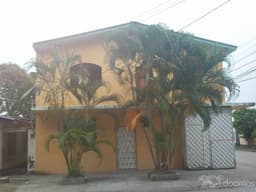Por motivo de viaje vendo casa en buen precio