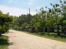 Vendo Casa con solar de 400 mts cuadrados a  L 300,000.00