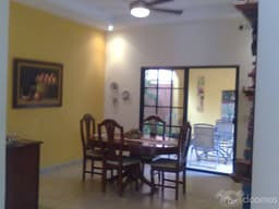 Alquilo Bella Casa en Zona Exclusiva