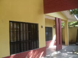 Vendo Bonita Casa con Local Comercial y Arboles Frutales