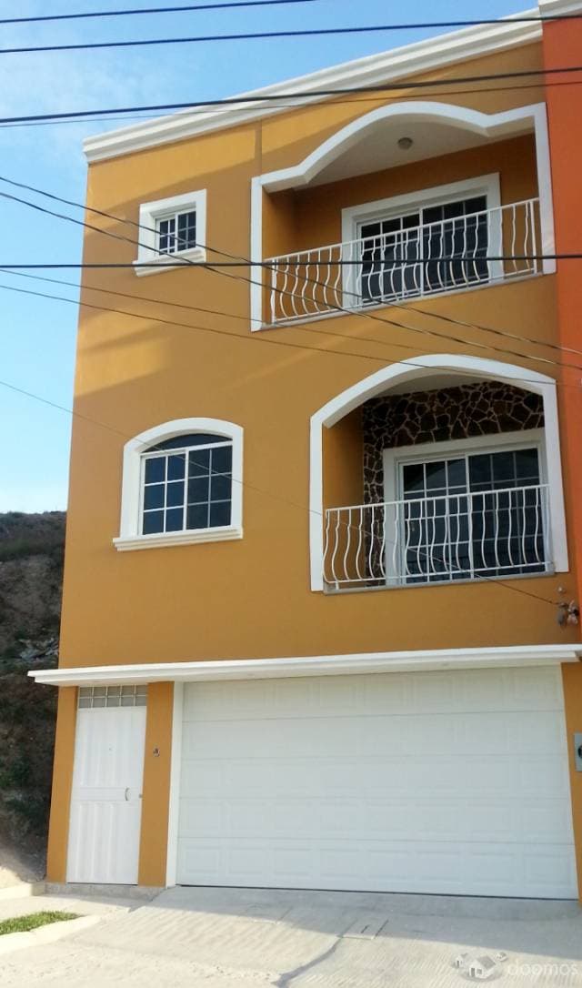 Ganga; Residencial Las Uvas, Villas del Real