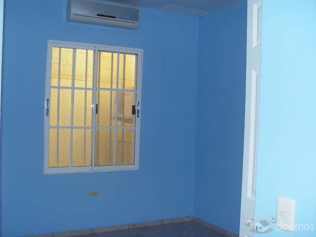 SE VENDE CASA, 5 MINUTOS DE MALL MULTIPLAZA — foto 5
