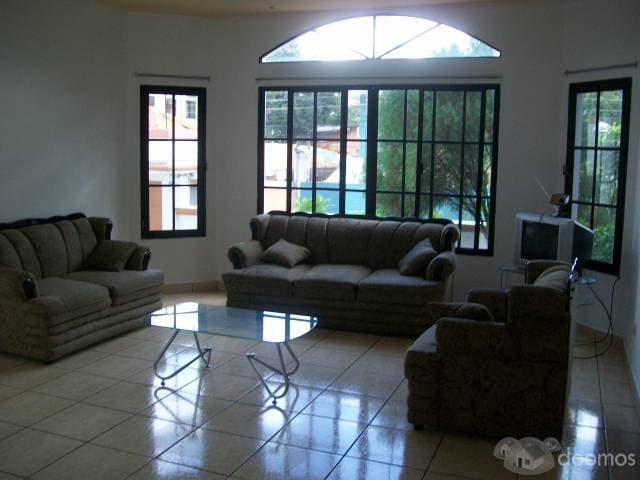 ALQUILER DE CASA GRANDE CERRADA — foto 2