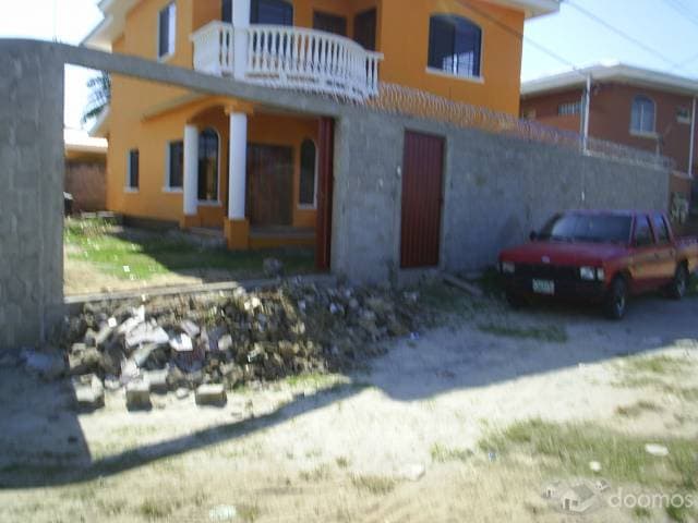 Residencia 2 plantas en Tela — foto 4