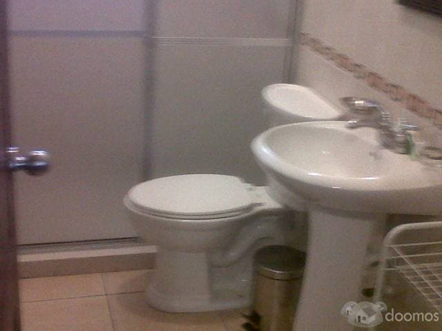 SE RENTA APARTAMENTO AMUEBLADO CON PISCINA — foto 2